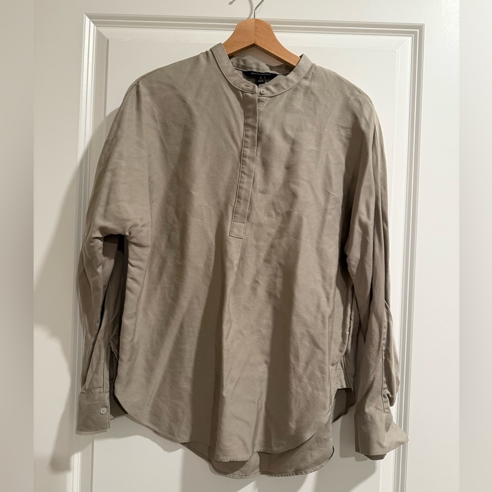 EUC Banana Republic Blouse